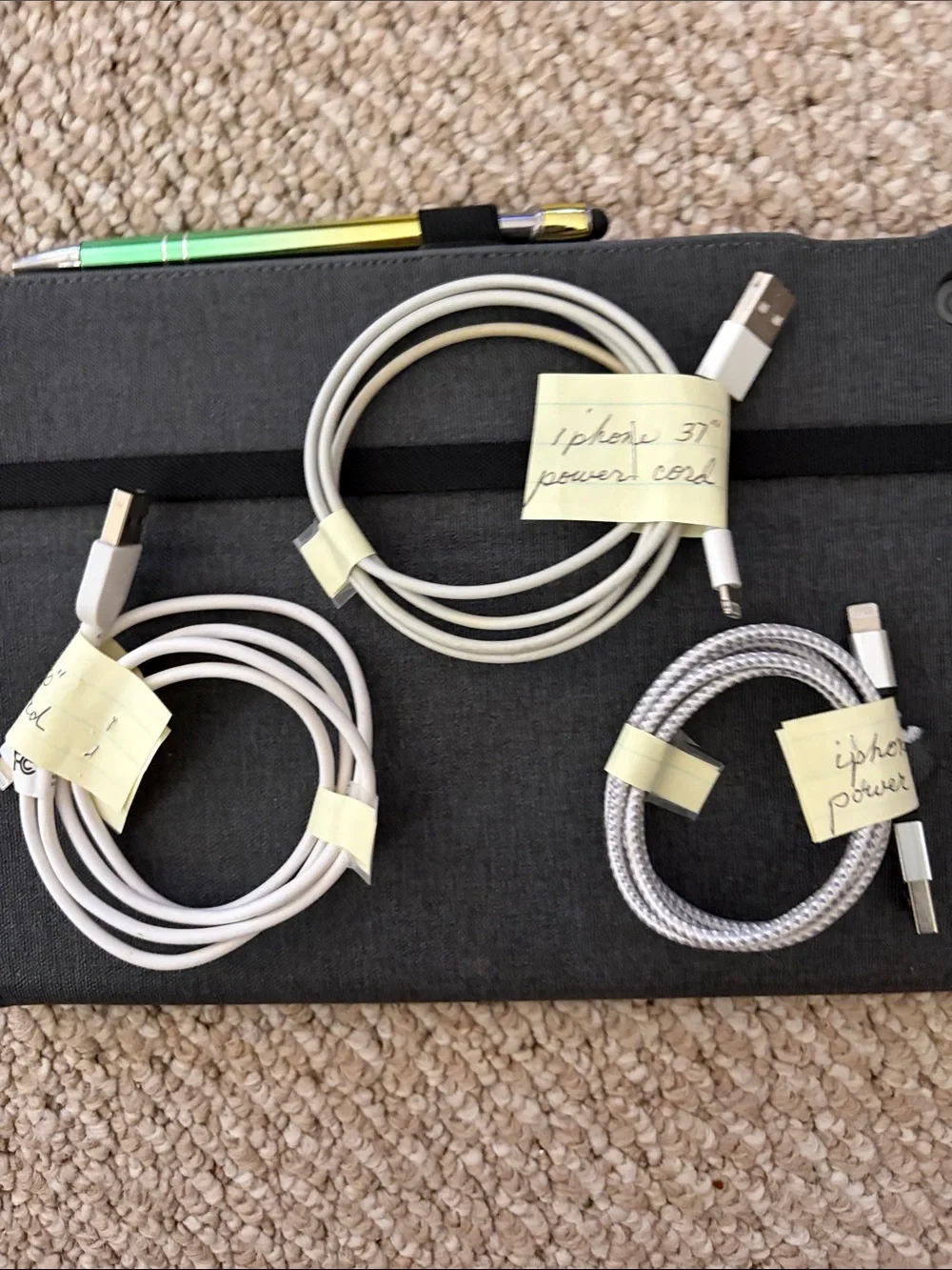 Apple White Lightning to USB Charging Cable - White